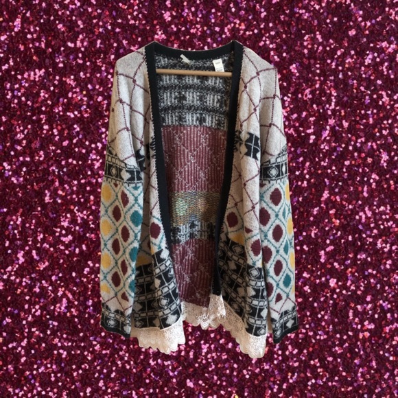 BKE patterned lace cardigan. - Picture 1 of 2